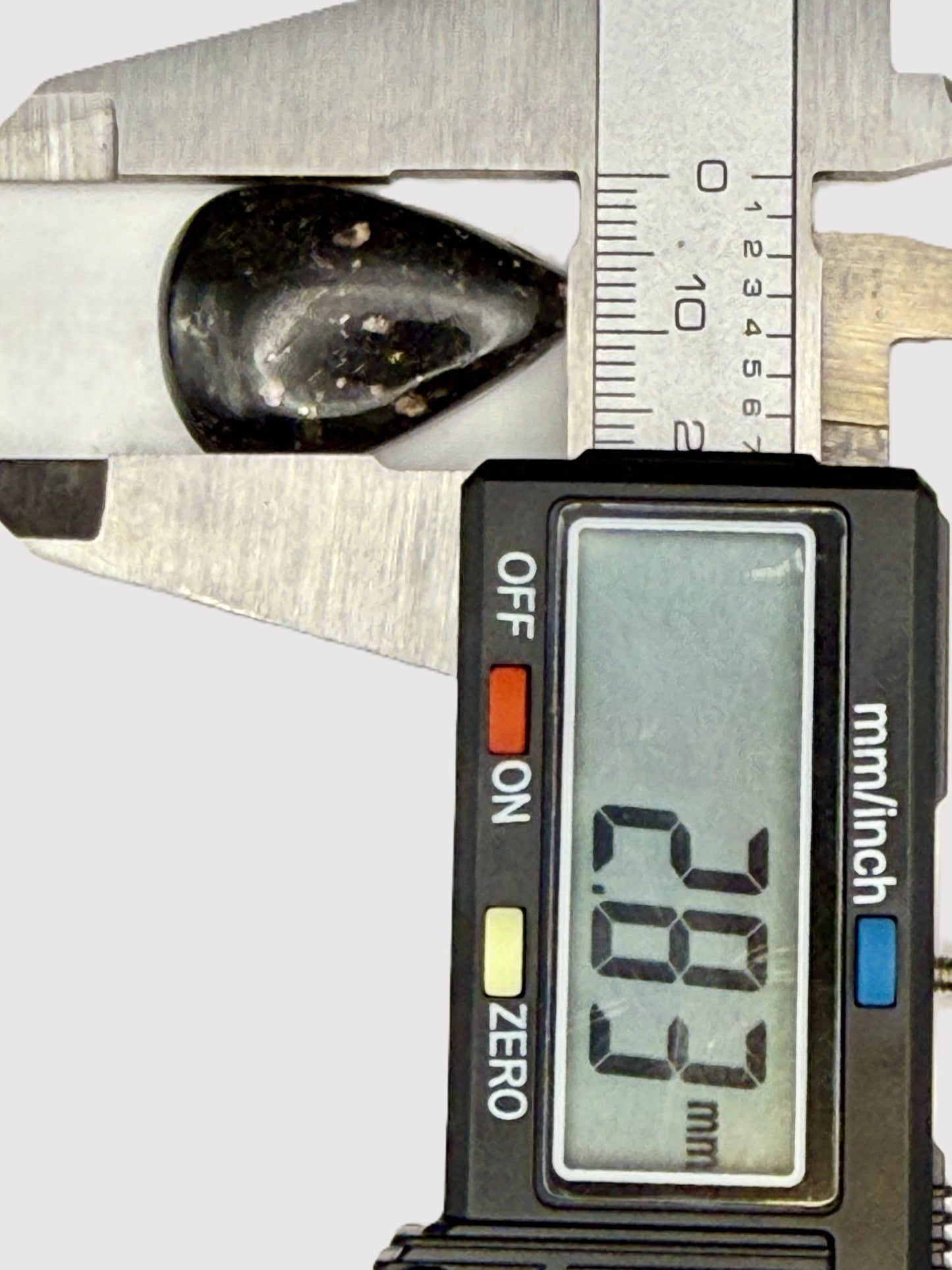 Tear drop Nuummite cabochon with sparkling golden flakes - 2.83mm wide