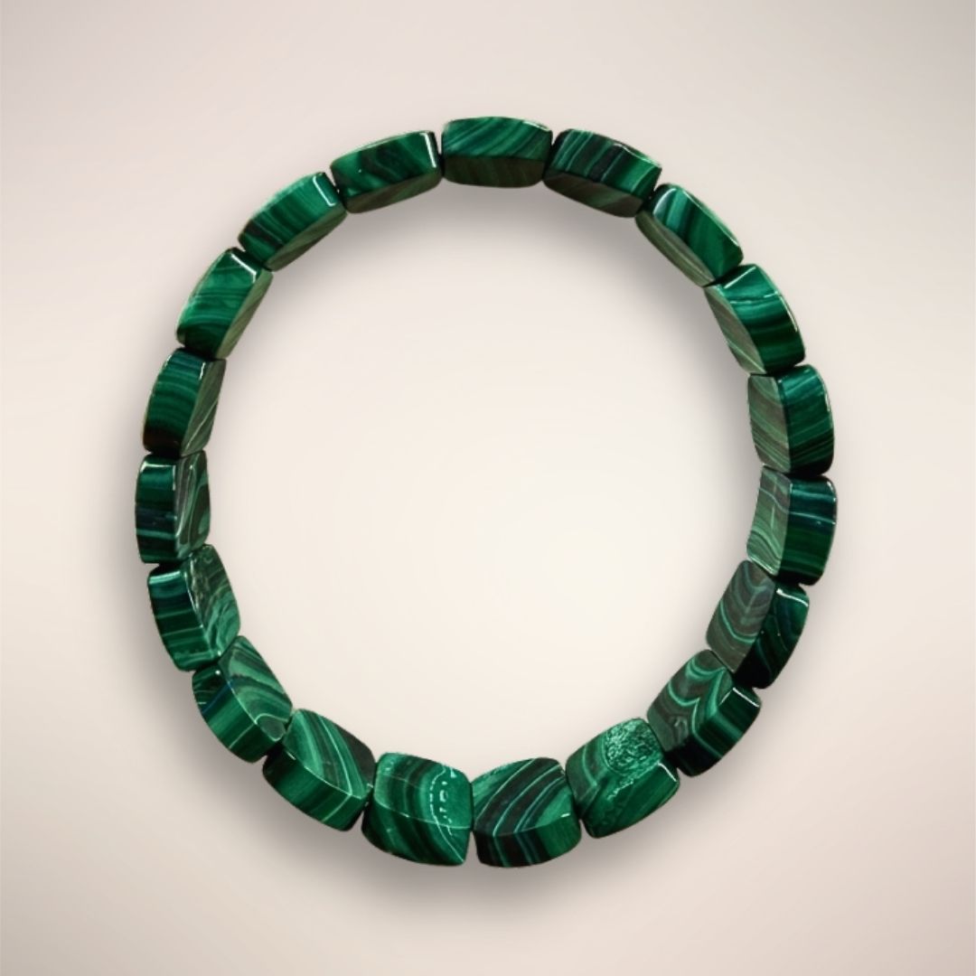 Malachite flat bead bracelet 14×9mm on a double elastic stand