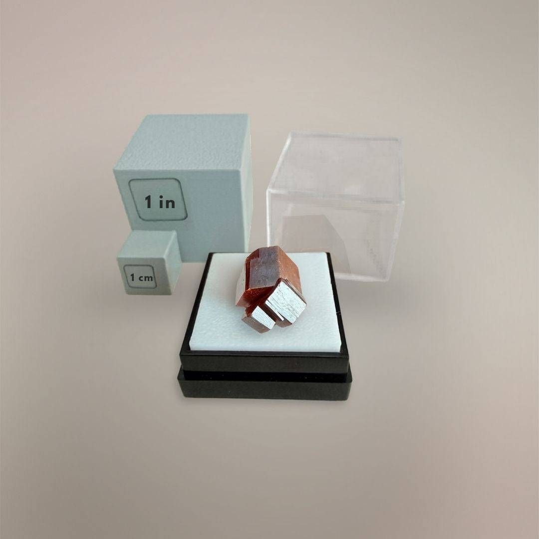 Vanadinite thumbnail specimen shown with scale cubes to demonstrate collector thumbnail size